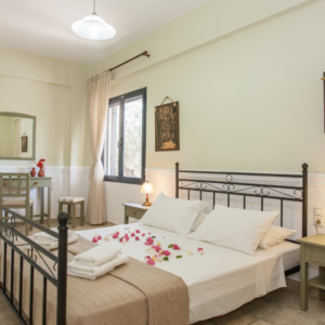 Private Room with Shared Bathroom @ Villa Manolis | Week 1